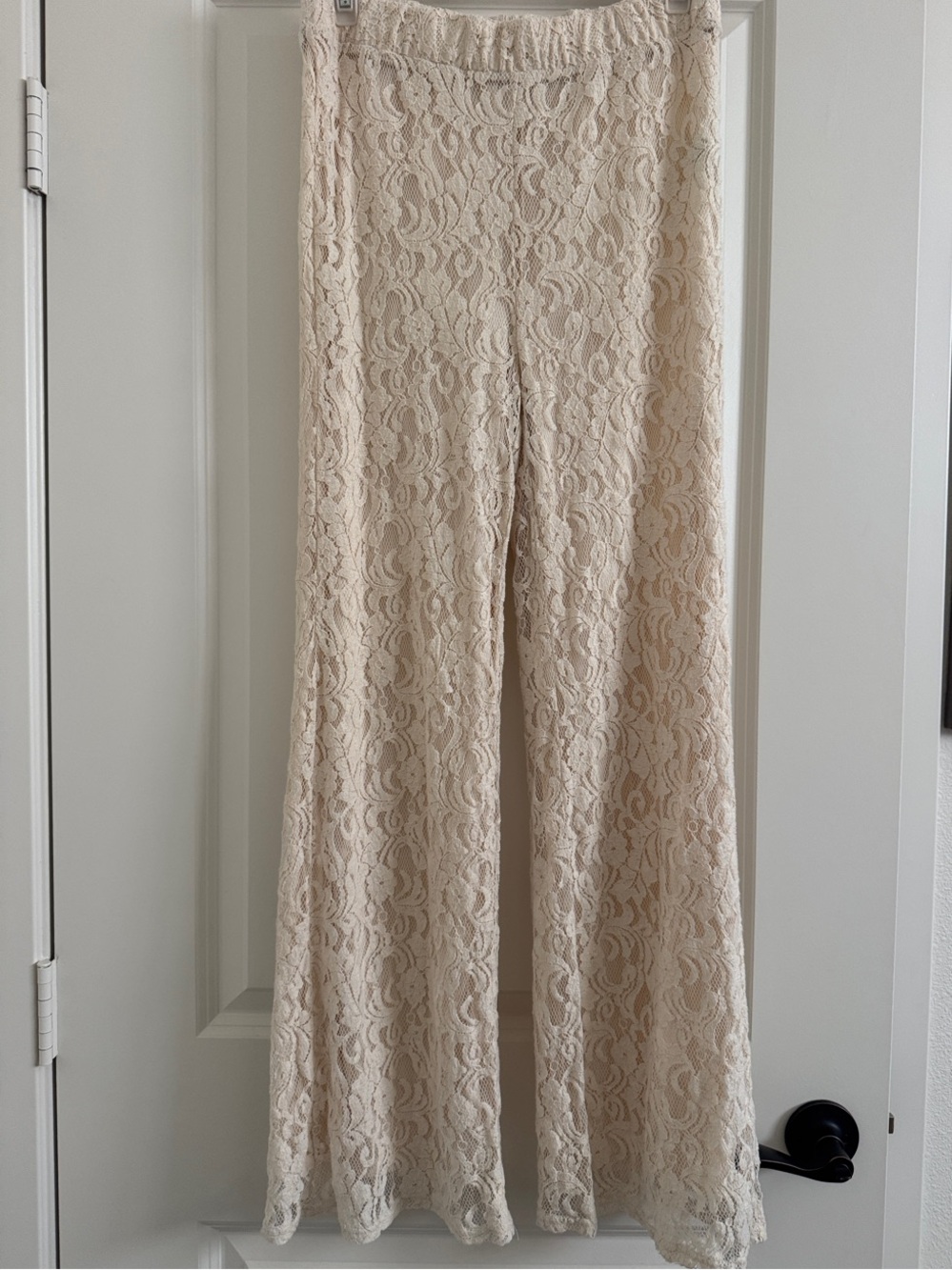 EUC Blu Pepper Vintage Cream Wide- Leg Lace Pants (Size S)